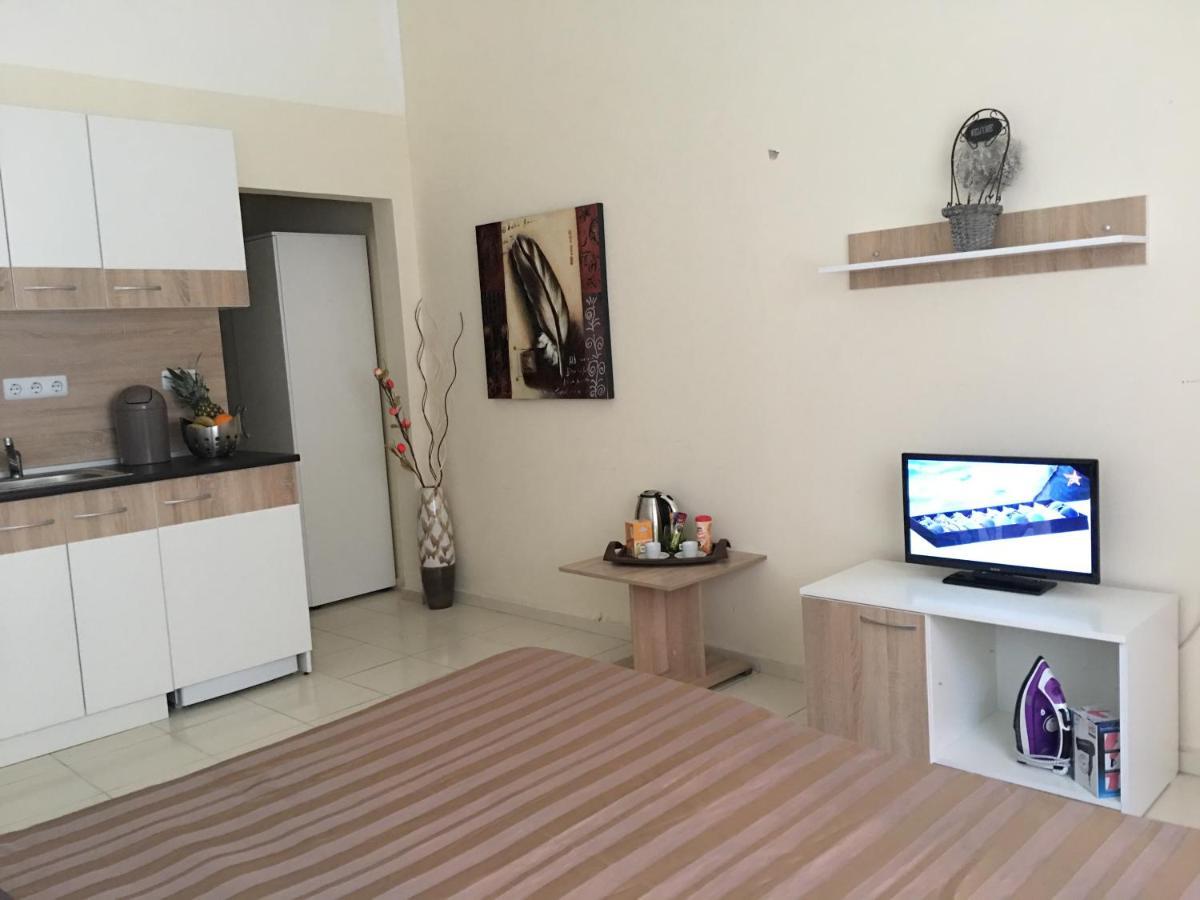 Apart Hotel Salt Lake Pomorie Esterno foto