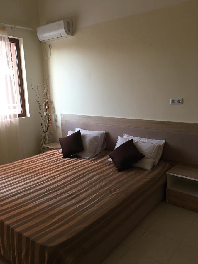 Apart Hotel Salt Lake Pomorie Esterno foto