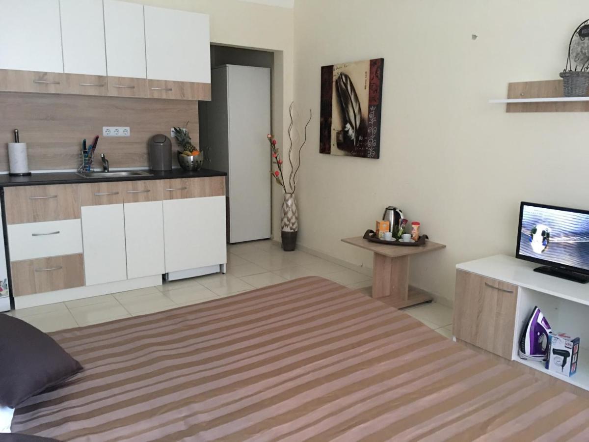 Apart Hotel Salt Lake Pomorie Esterno foto